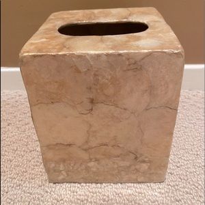 Capiz tissue box holder